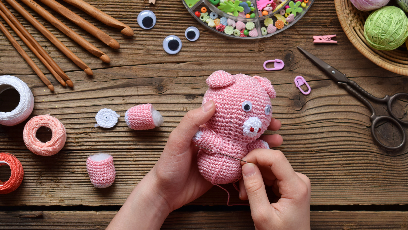 Como Fazer Renda Extra com Amigurumi: O Guia Completo para Começar