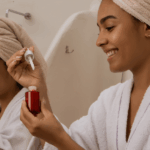 Rotinas de Beleza Simples para Mães Ocupadas: Pequenos Gestos para Se Sentir Renovada