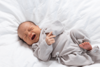 Cólica do Bebê: Causas, Sinais e Maneiras Eficazes de Aliviar