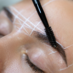 DESIGNER DE SOBRANCELHAS