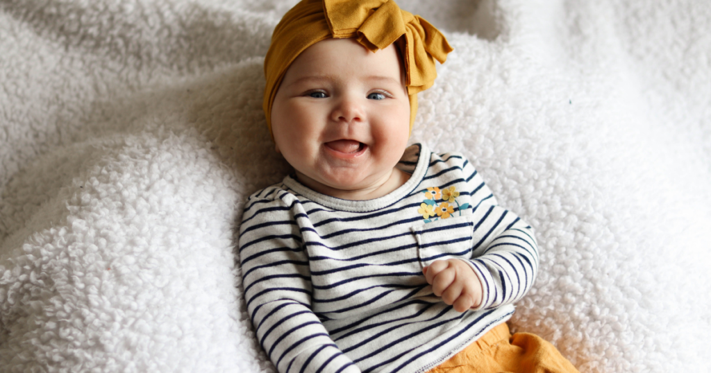 bebê de 4 meses
