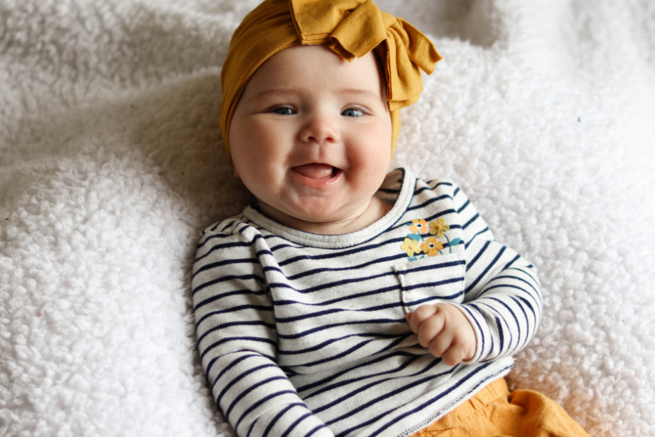 bebê de 4 meses